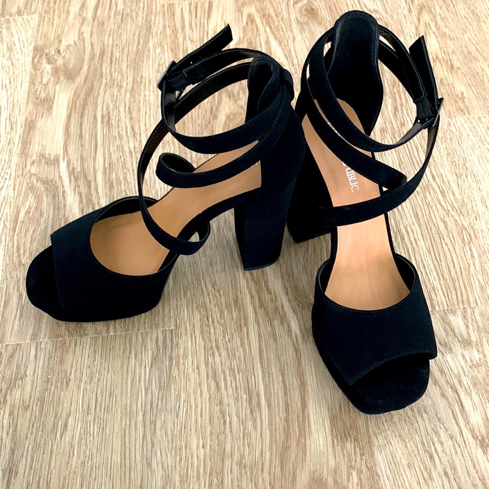 Marco Republic- Size 10 Open toe Platform block heeled sandals in black